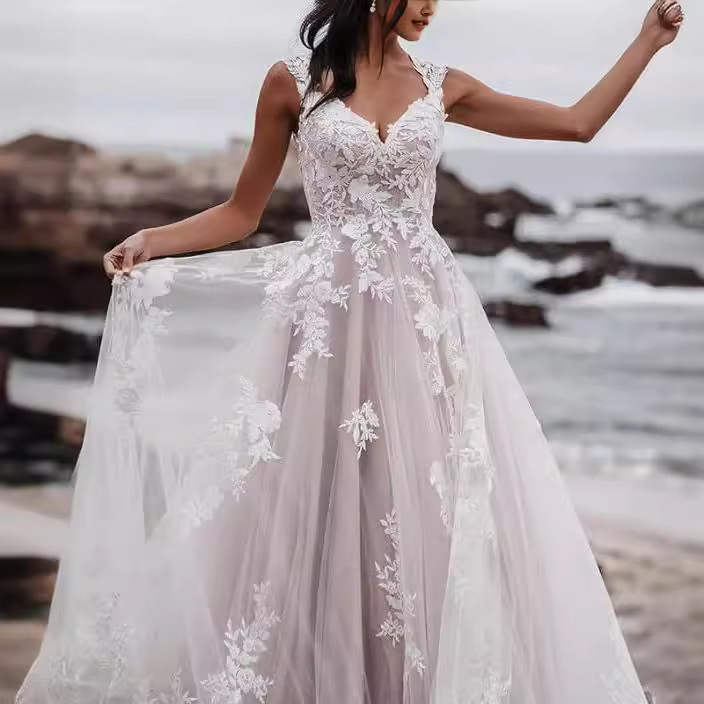 Lace wedding dress | ivory wedding dress | A-line wedding dress Howedding Lace wedding dress | ivory wedding dress | A-line wedding dress Howedding