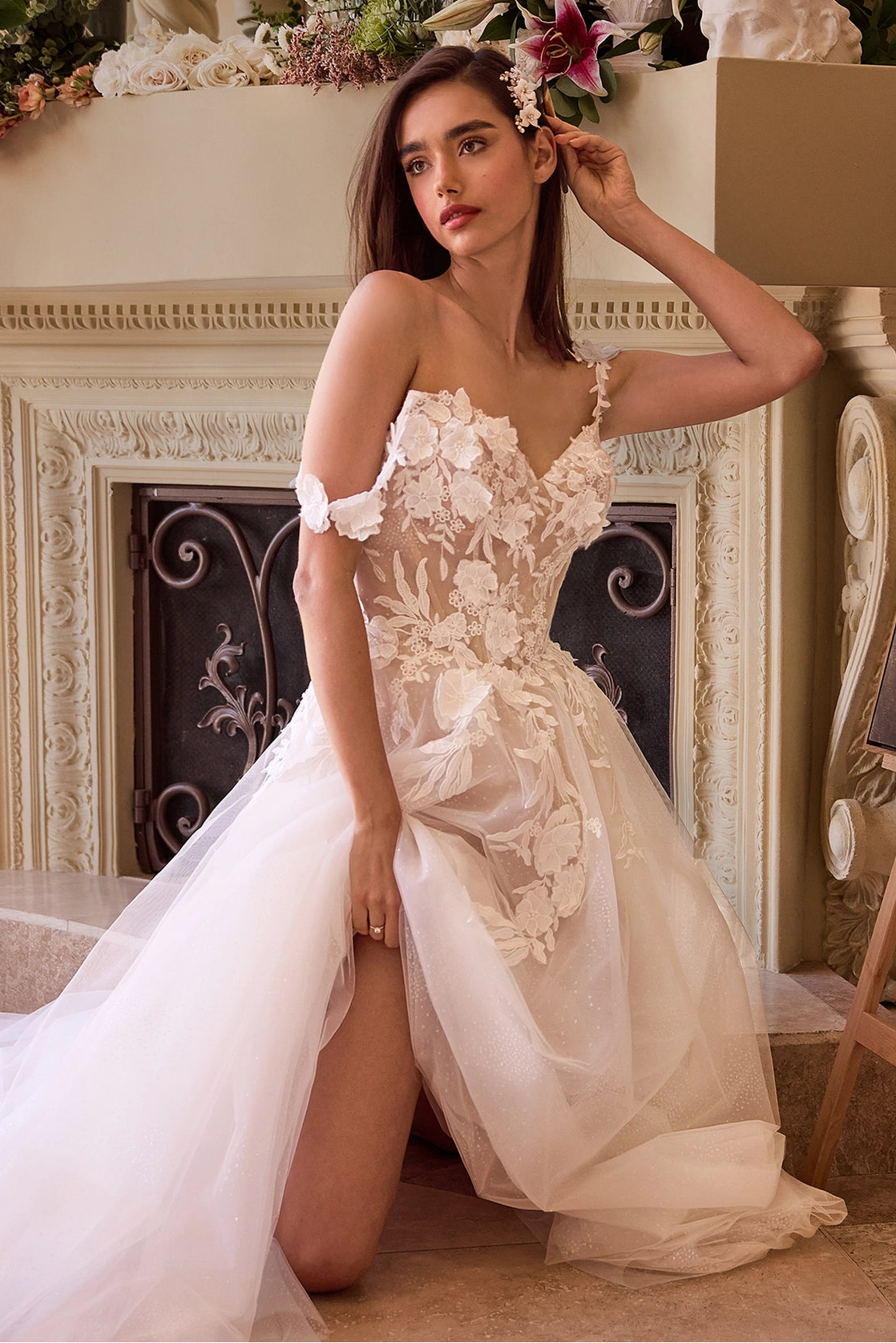Lace appliqued A-line tulle wedding dress side view by Howedding