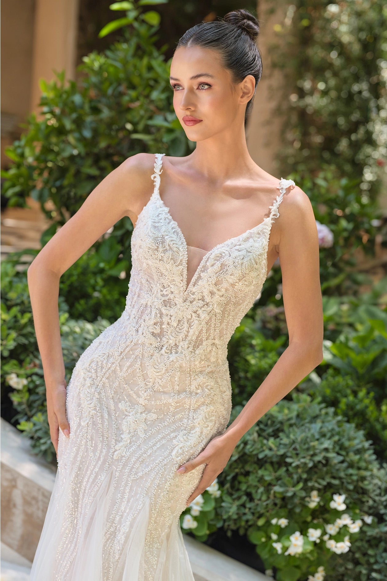 2026-07 Long Fitted Floral Applique Bridal Mermaid Wedding Dress