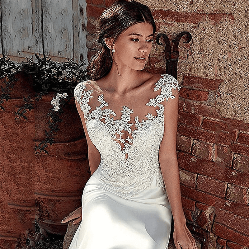 Lace mermaid wedding dresses | sleeveless