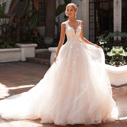 Backless wedding dress with train | Ball gown wedding dress