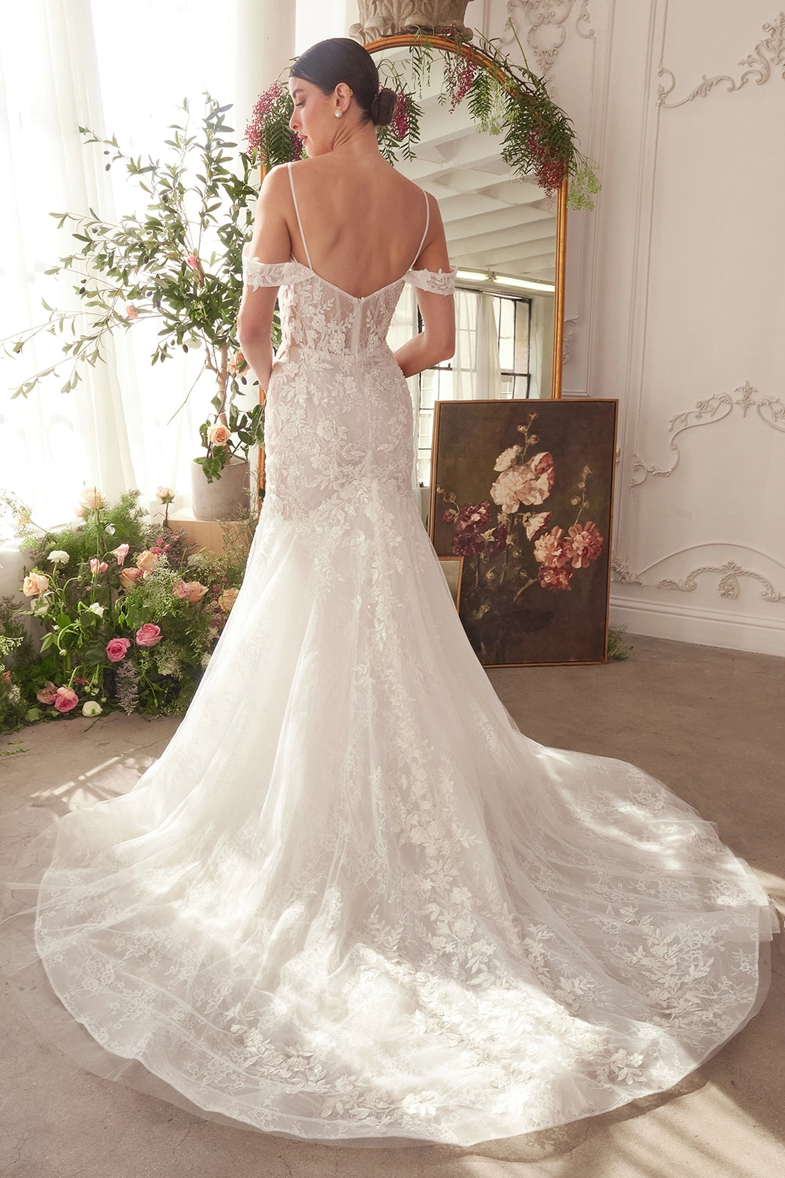 2026-10 Fitted Lace Spaghetti Straps Mermaid Wedding Dress