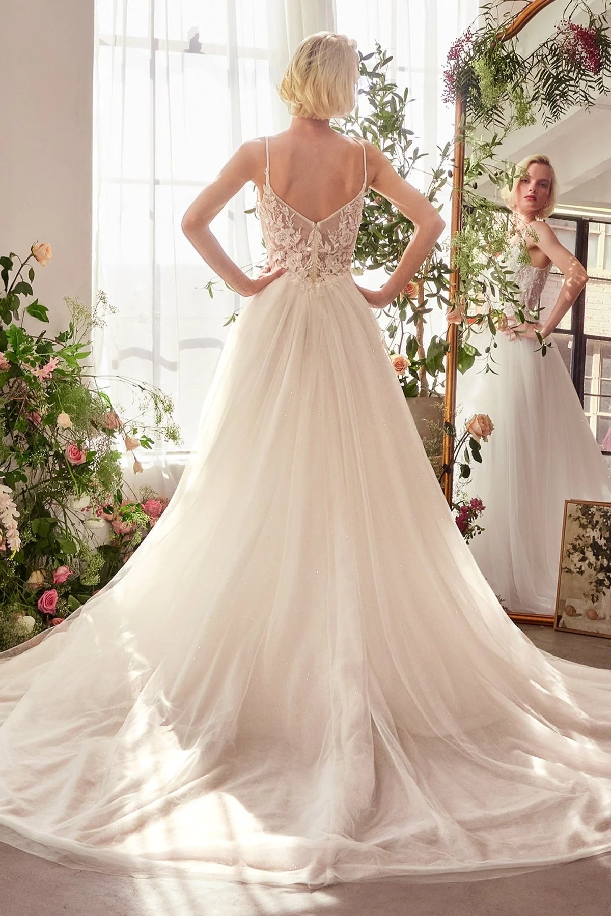 2026-18 Spaghetti Straps Bridal Ball Gown Wedding Dress