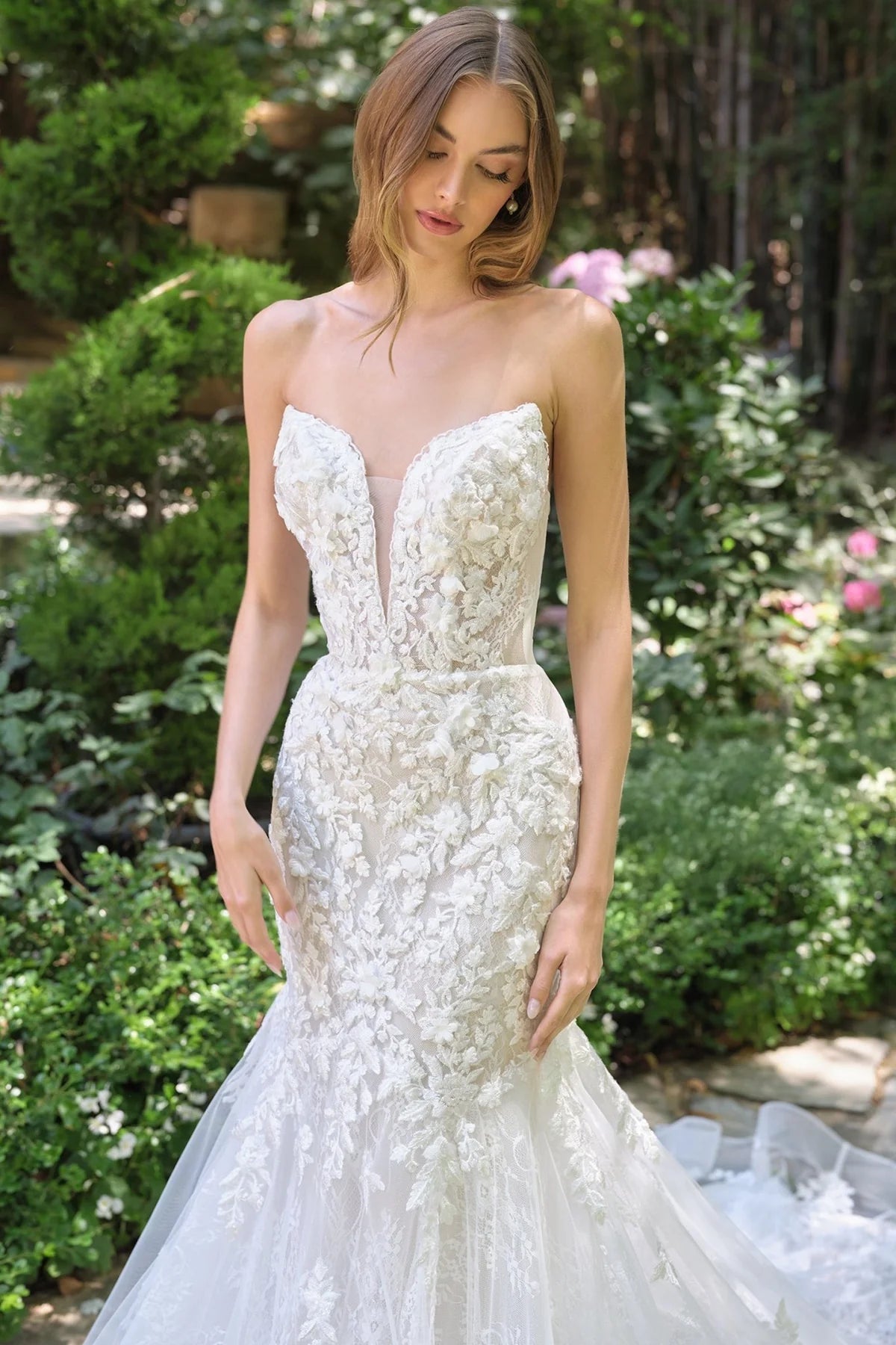 2026-17 Plunge V-neck Strapless Bridal Mermaid Wedding Dress