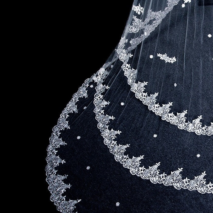 Three-circle lace cathedral veil | wedding veils