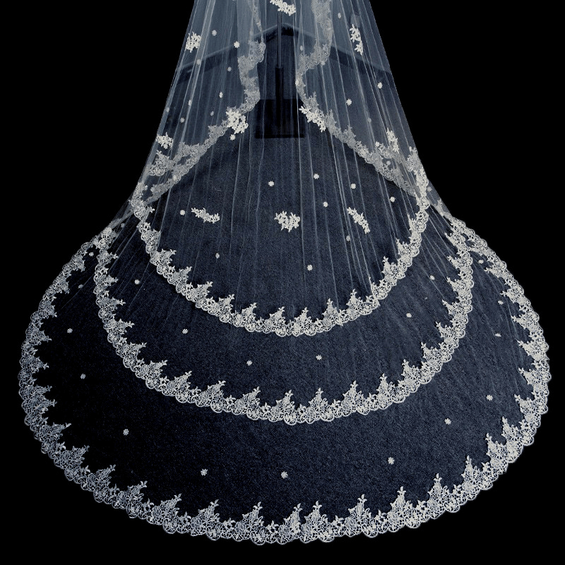 Three-circle lace cathedral veil | wedding veils