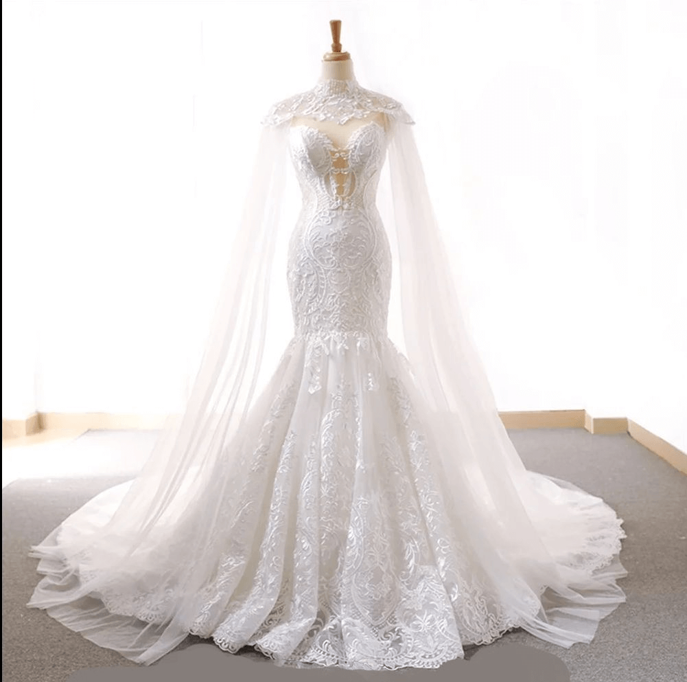 Strapless lace mermaid wedding dress with yarn