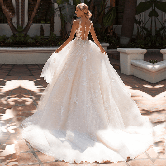 Backless wedding dress with train | Ball gown wedding dress