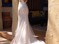 2026-08 Fitted Lace Mermaid Wedding Dress