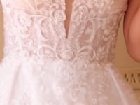 2026-26 Strapless Plunging Sweetheart Wedding Dress
